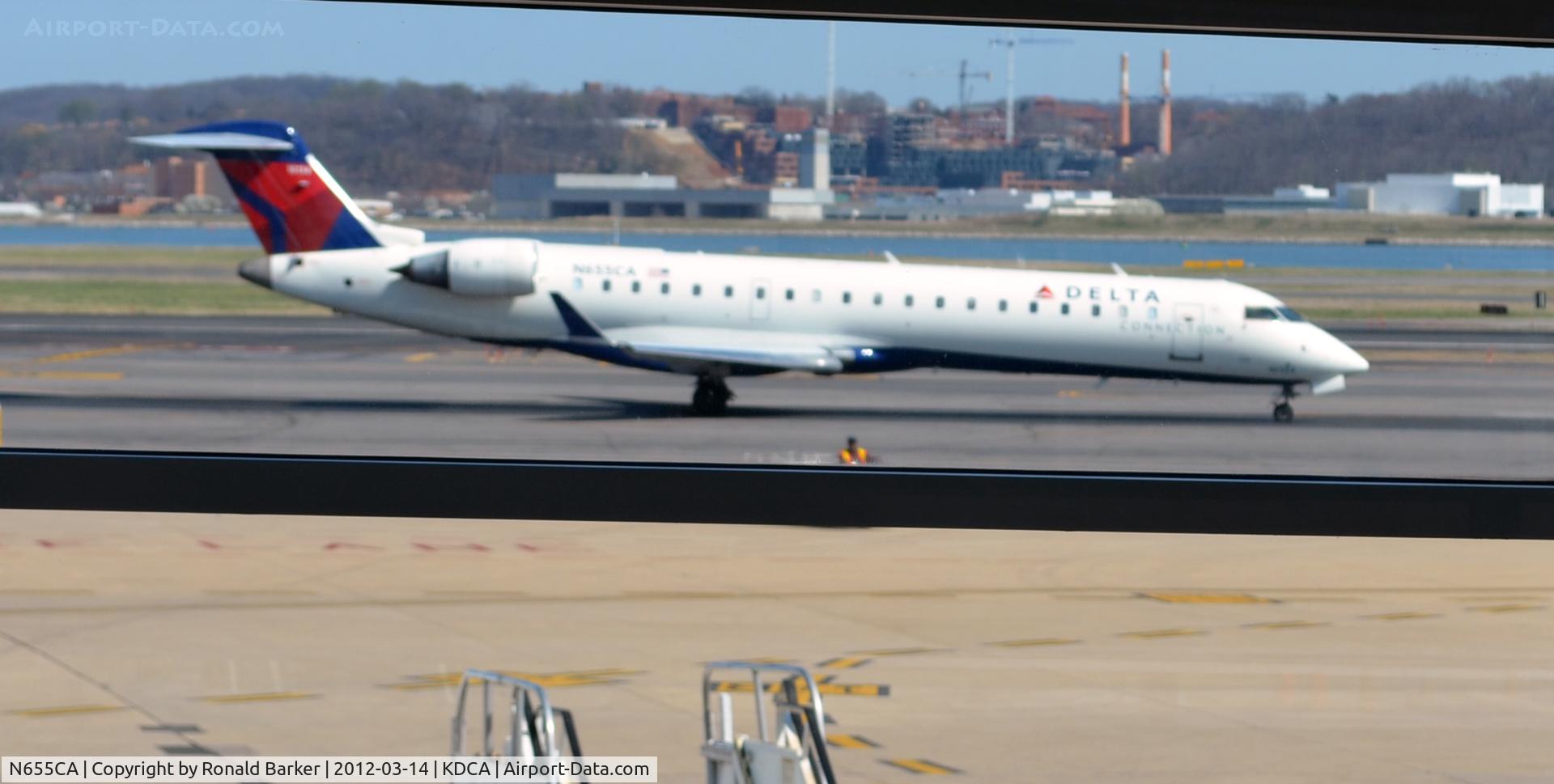 N655CA, 2004 Bombardier CRJ-700 (CL-600-2C10) Regional Jet C/N 10134, Taxi DCA