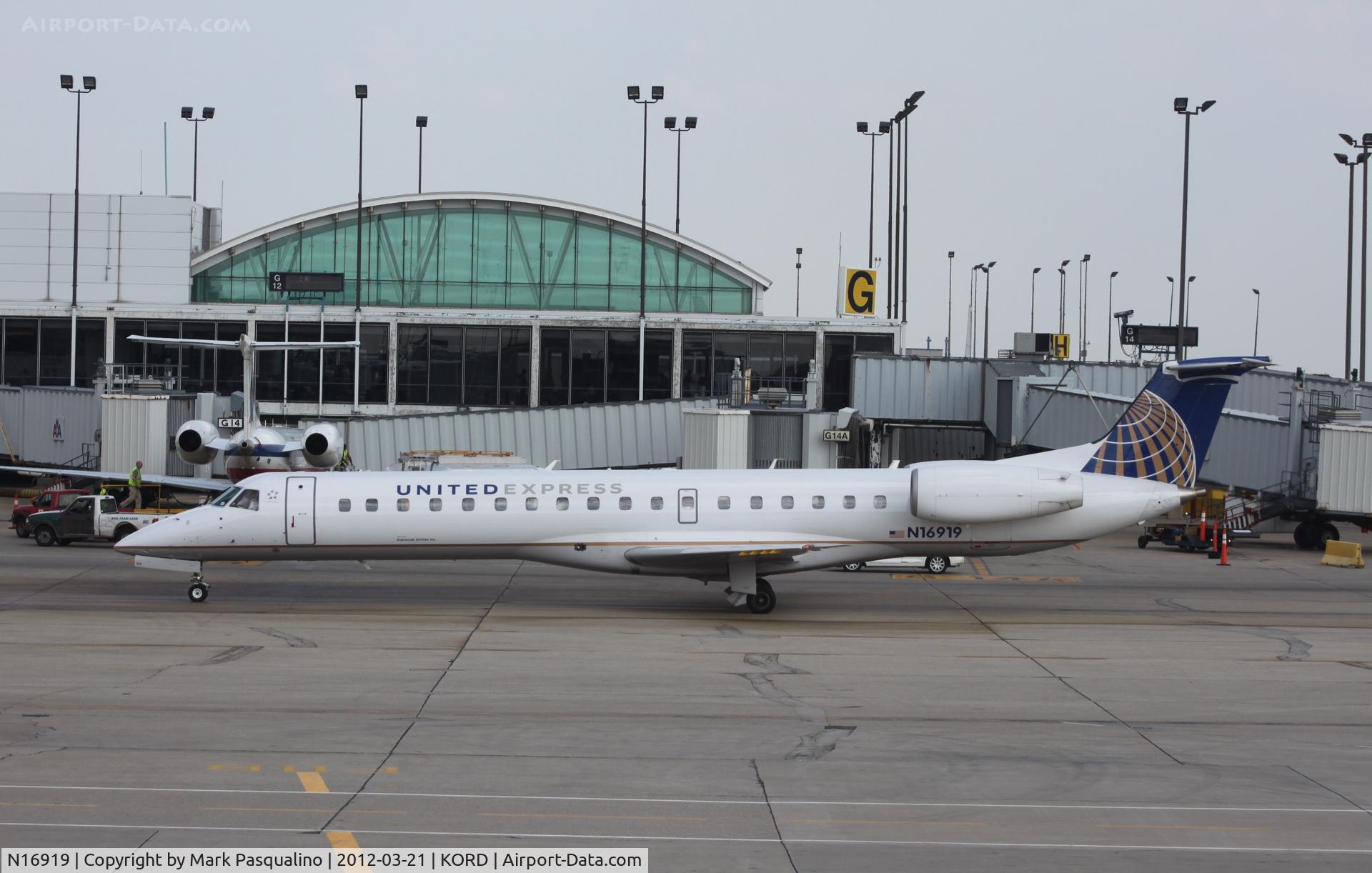 N16919, 2001 Embraer EMB-145LR C/N 145393, EMB-145LR