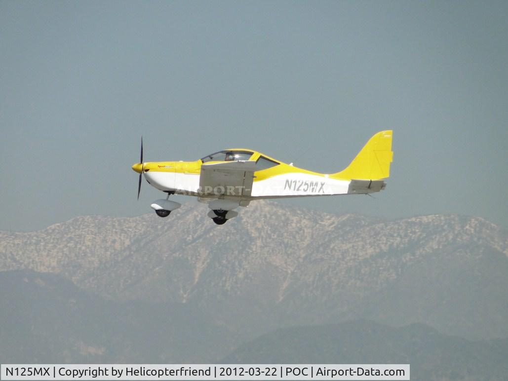 N125MX, 2009 Evektor-Aerotechnik Sportstar Max C/N 2009 1205, Climbing out after take off