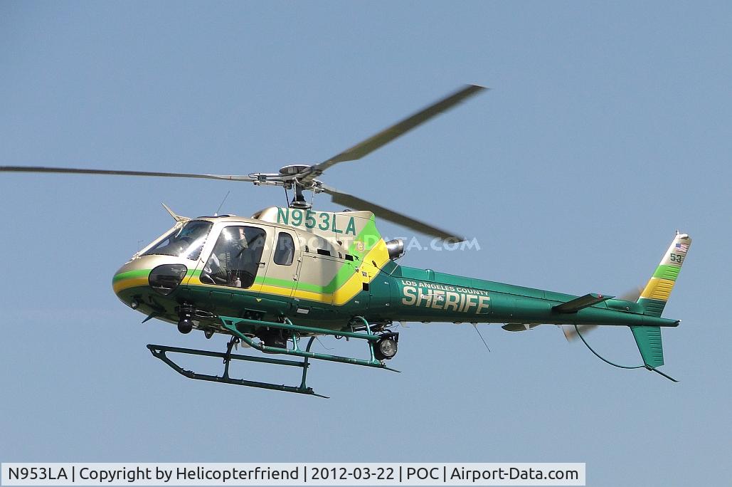 N953LA, Eurocopter AS-350B-2 Ecureuil Ecureuil C/N 4990, On final for LA Co Air Ops helipad #5