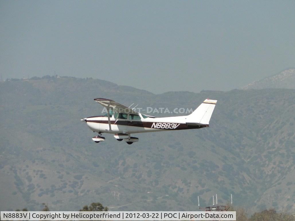 N8883V, 1974 Cessna 172M C/N 17264242, Climbing out after take off