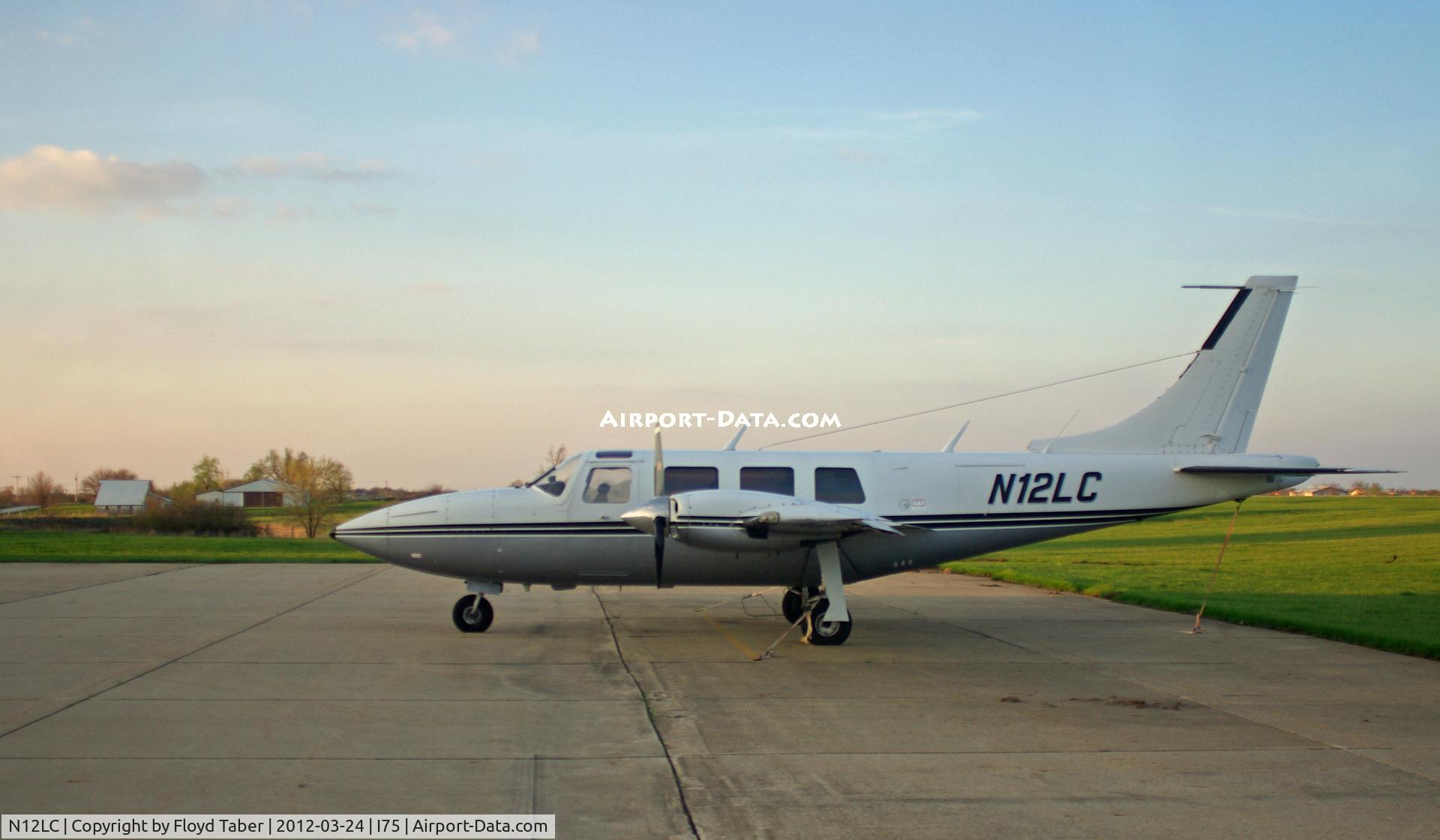 N12LC, 1974 Smith Aerostar 601P C/N 61P-0176-009, On the Ramp for the weekend