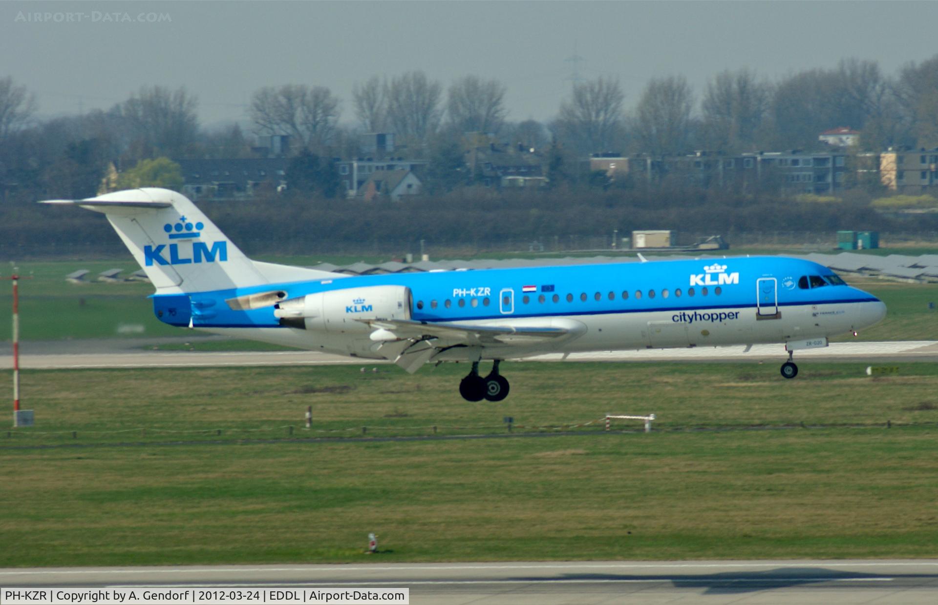 PH-KZR, 1995 Fokker 70 (F-28-0070) C/N 11551, KLM Cityhopper, on short finals for runway 05R at Düsseldorf Int´l (EDDL)