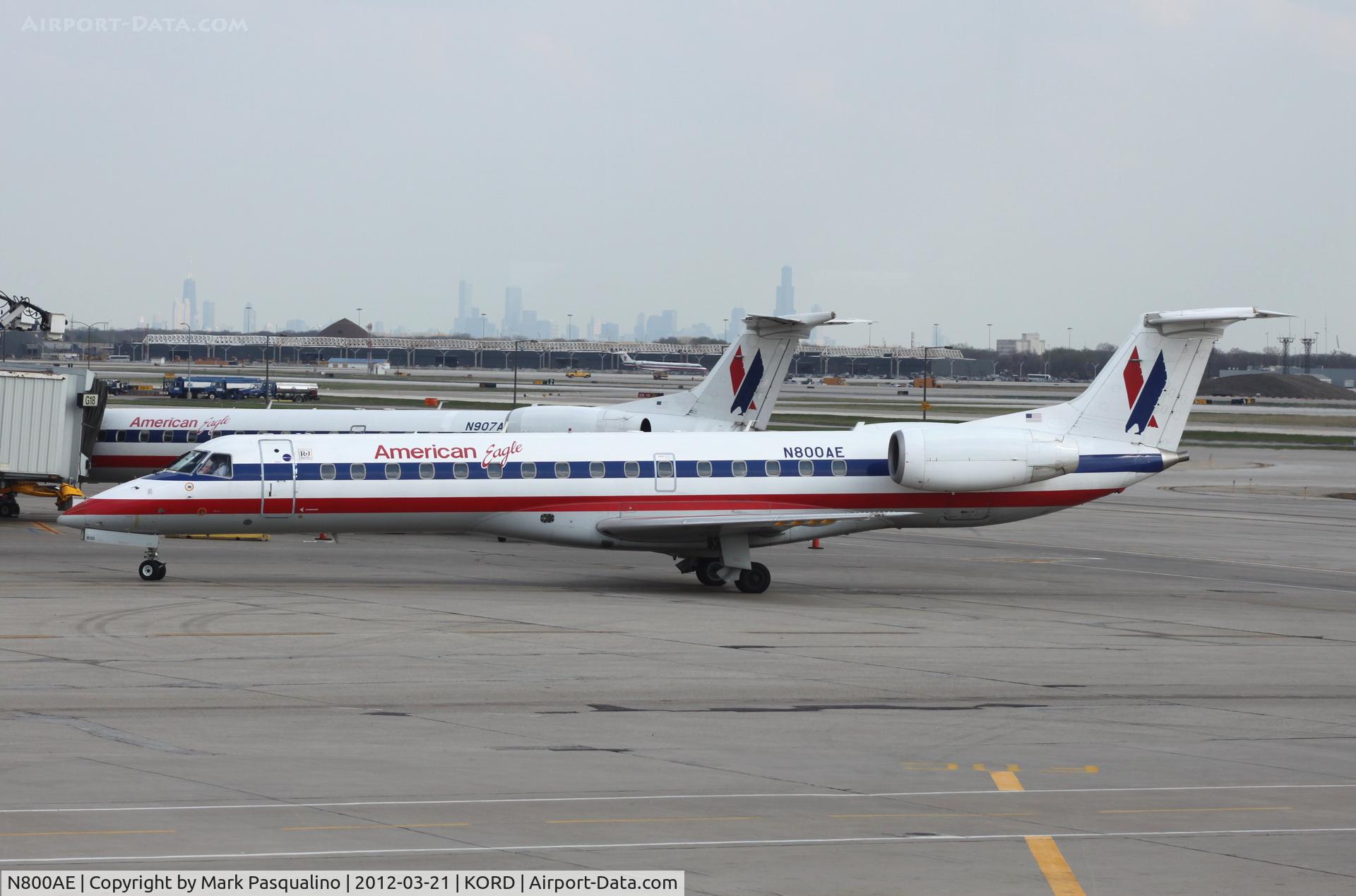N800AE, 2001 Embraer ERJ-140LR (EMB-135KL) C/N 145425, EMB-135KL