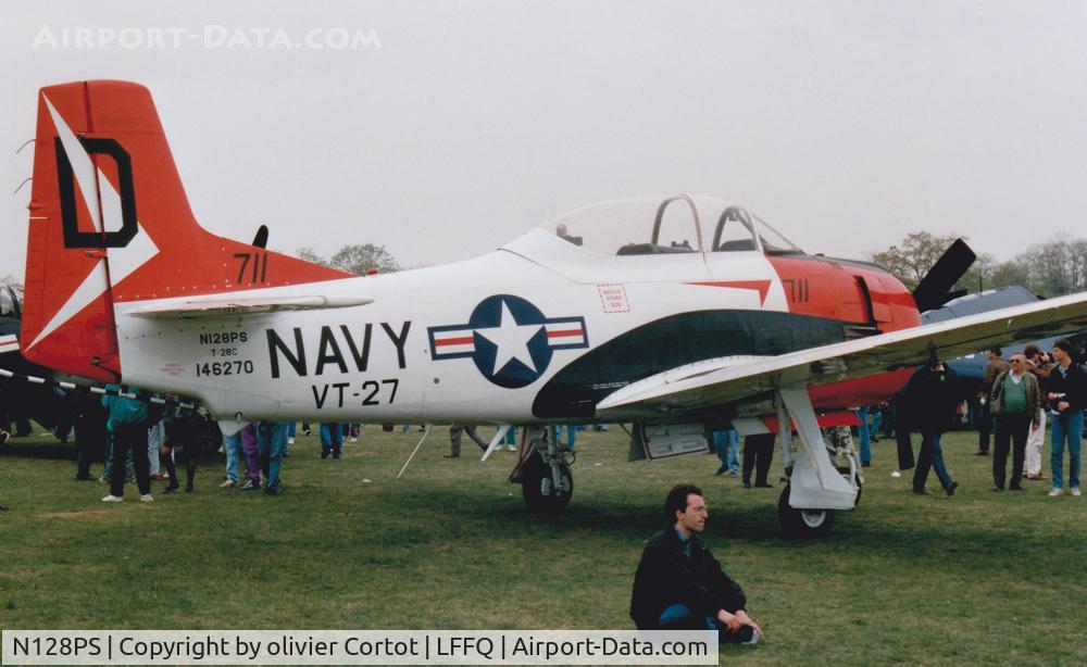 N128PS, North American T-28C Trojan C/N 252-33 (146270), Ferté Alais airshow1991