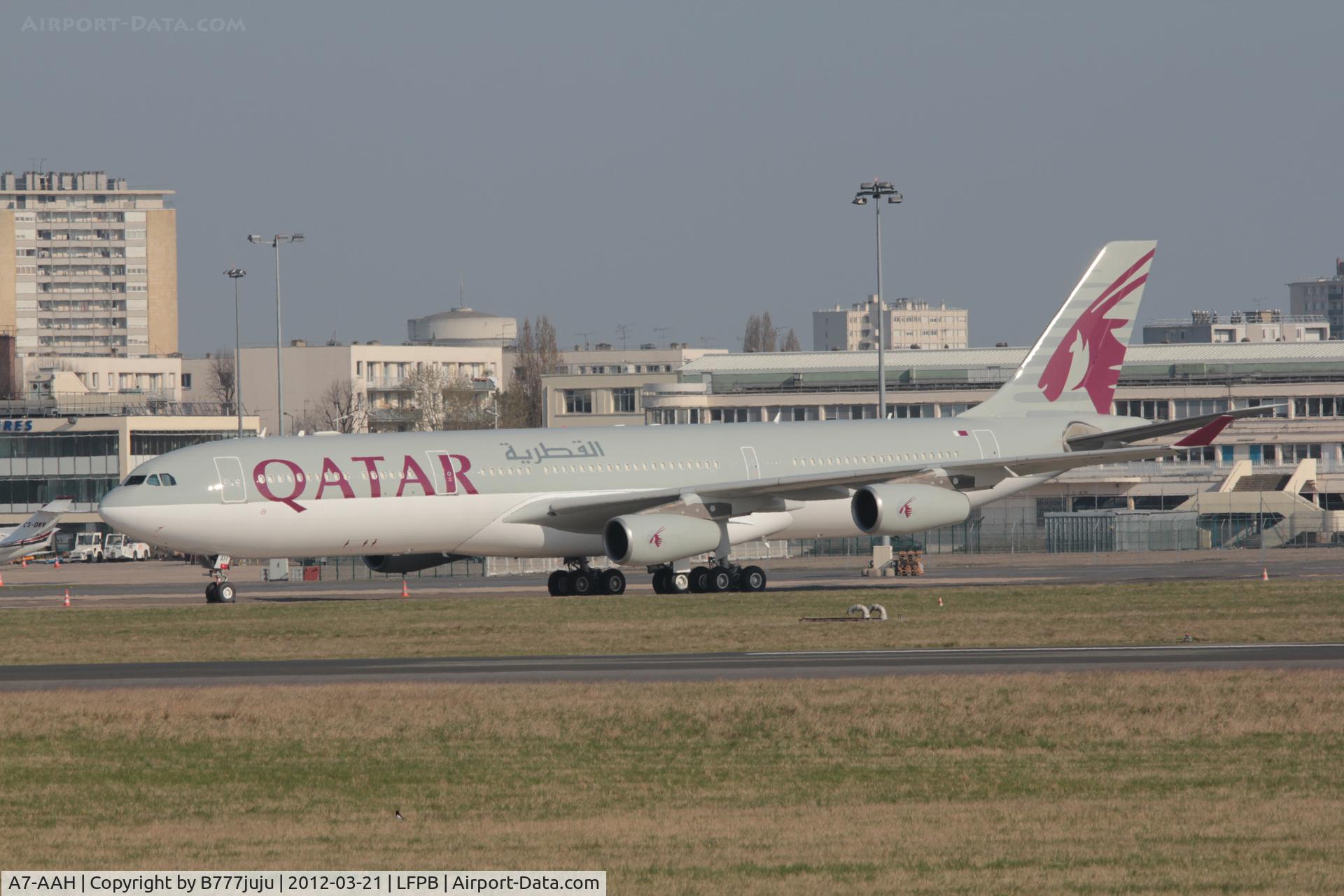 A7-AAH, 2003 Airbus A340-313X C/N 528, whit new peint
