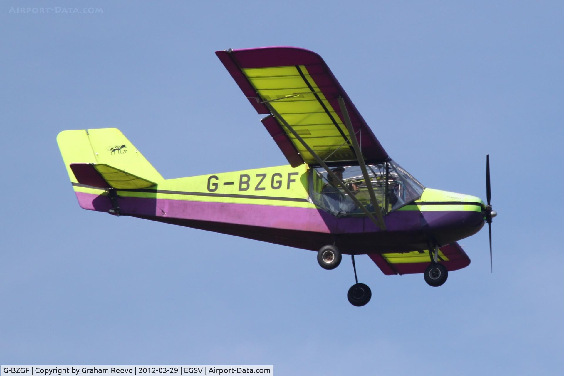 G-BZGF, 2000 Rans S-6ES Coyote II C/N PFA 204-13594, About to land.
