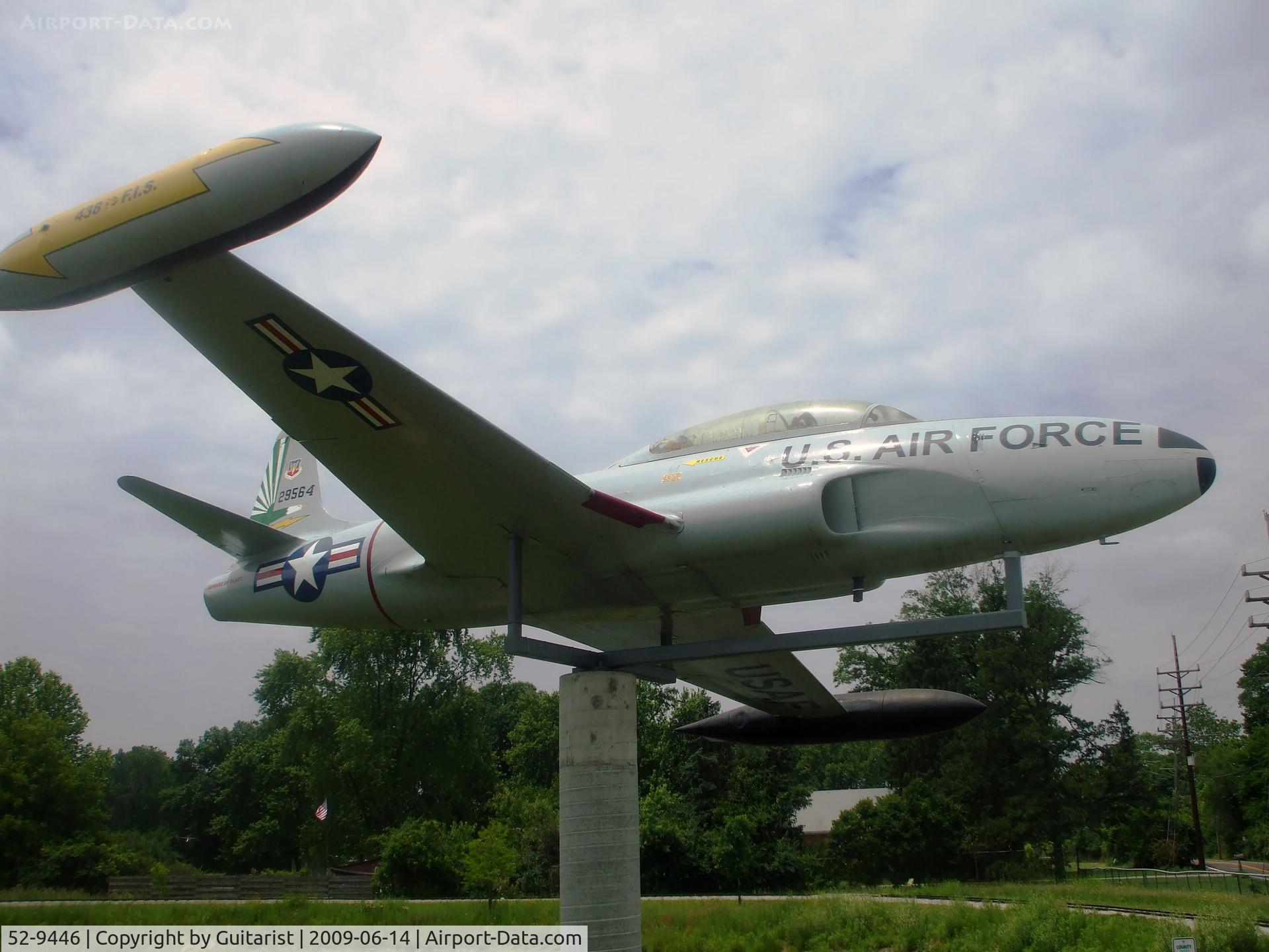 52-9446, 1952 Lockheed T-33A Shooting Star C/N 580-7556, This USAF T.33 has 29564 on its tail. Taken at the St Louis museum of transportation
