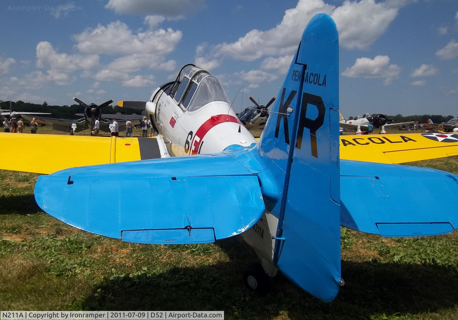 N211A, 1958 North American SNJ-6 Texan C/N 121-42318, Looking very smart in pre-WWII colors.