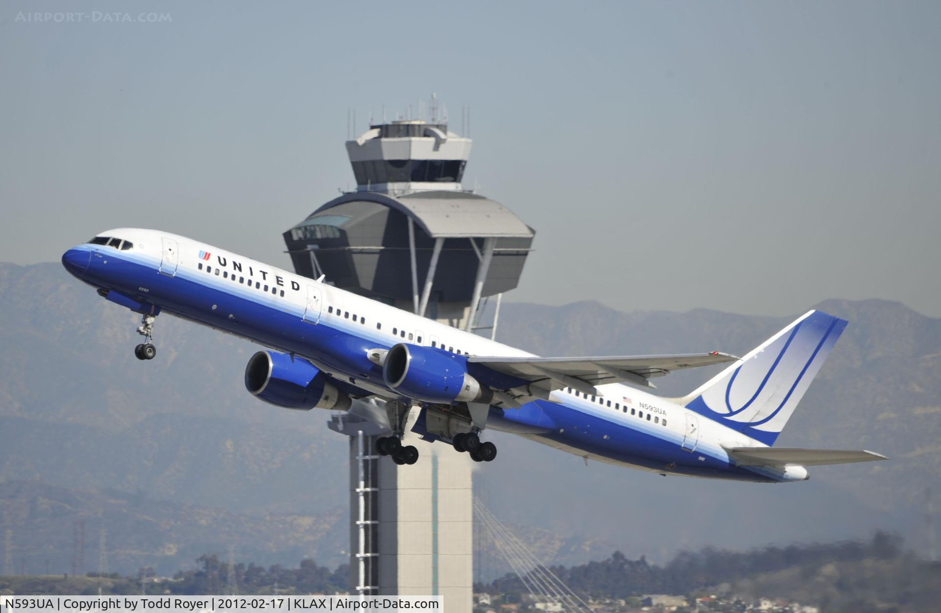 N593UA, 1996 Boeing 757-222(SF) C/N 28144, Departing LAX on 25R