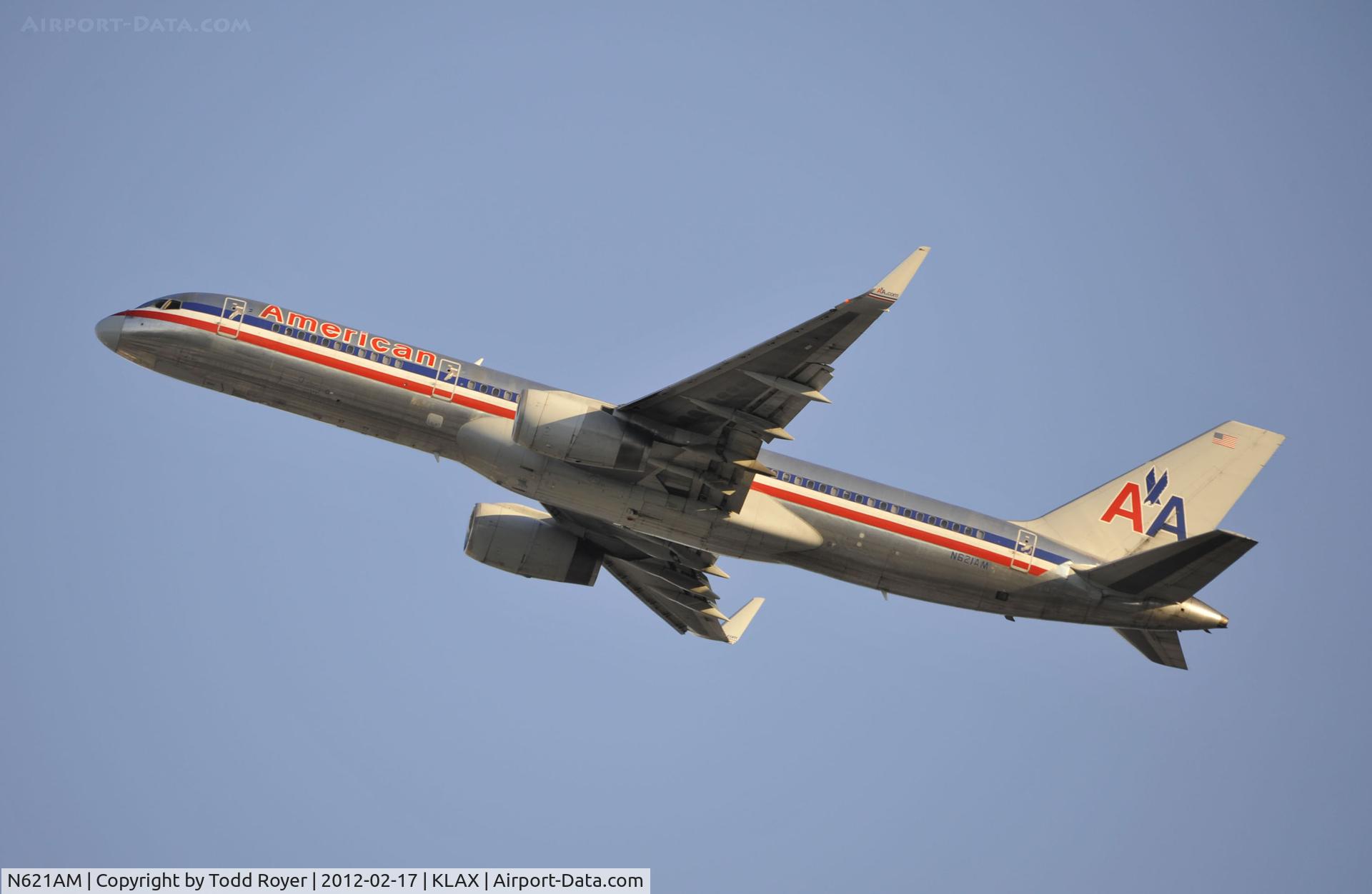 N621AM, 1990 Boeing 757-223 C/N 24579, Departing LAX on 25R