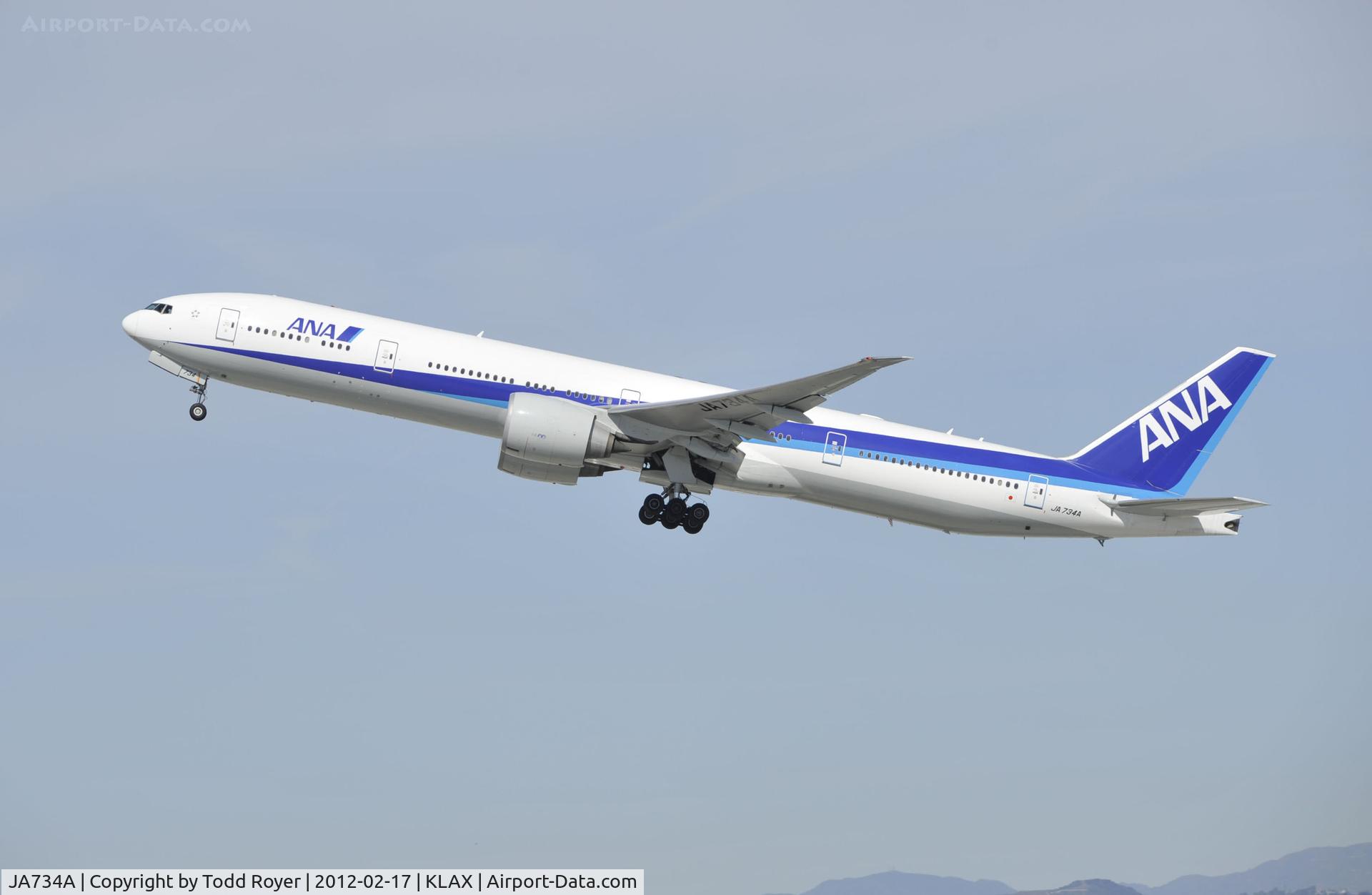 JA734A, 2006 Boeing 777-381/ER C/N 32649, Departing LAX on 25R