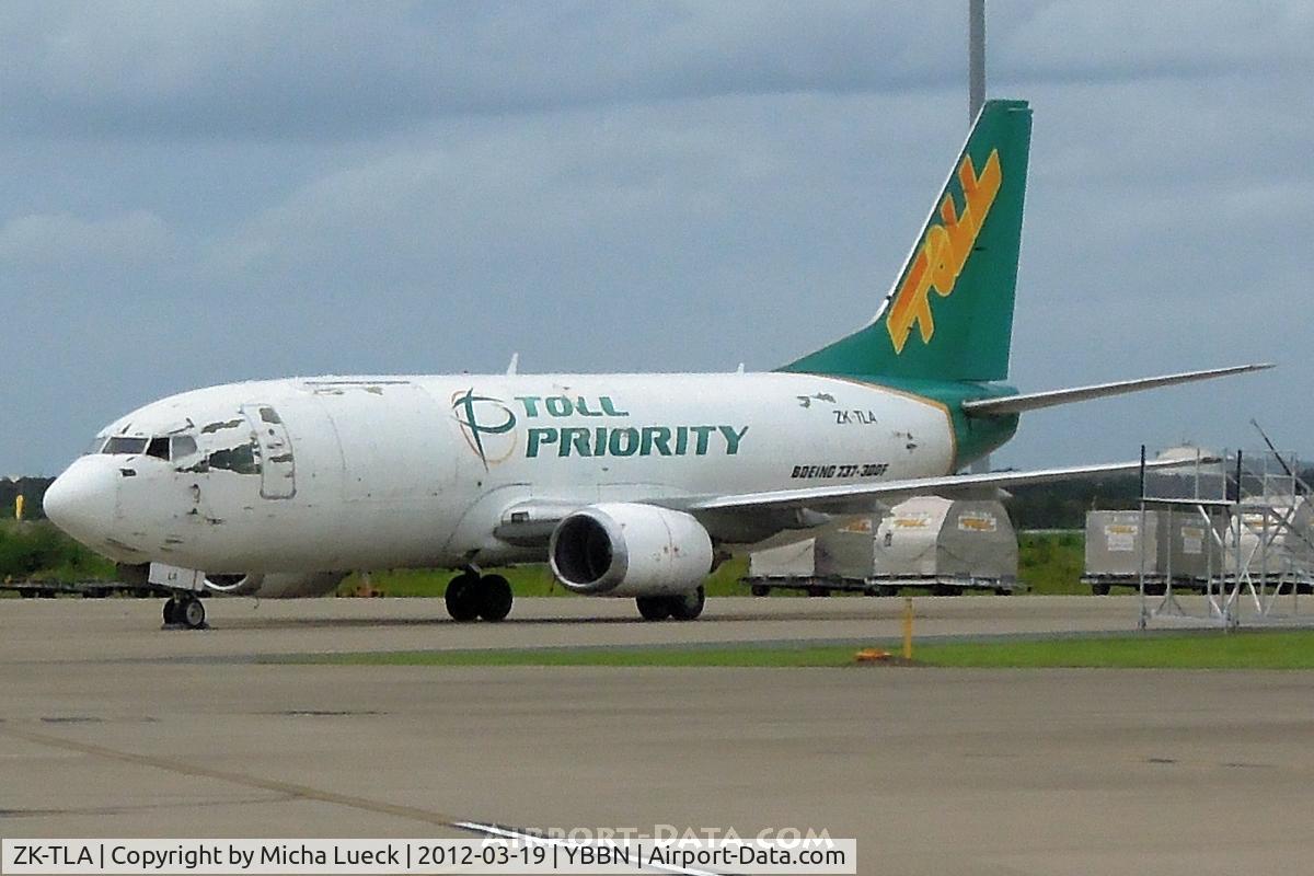 ZK-TLA, 1987 Boeing 737-3B7F C/N 23383, Needs some paint!