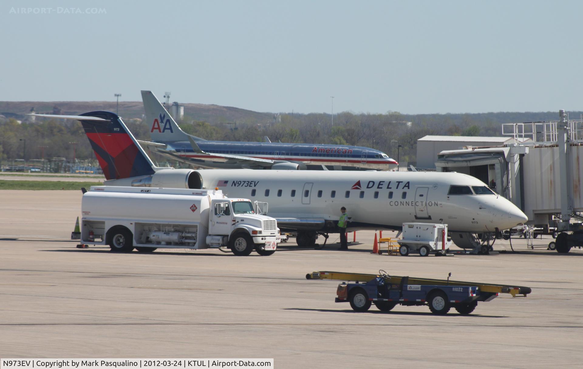 N973EV, 2002 Bombardier CRJ-200ER (CL-600-2B19) C/N 7575, CL-600-2B19