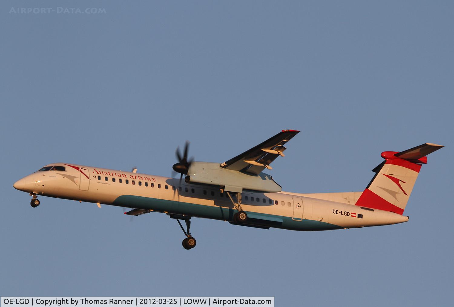 OE-LGD, 2000 De Havilland Canada DHC-8-402Q Dash 8 C/N 4027, Austrian Arrows DHC 8