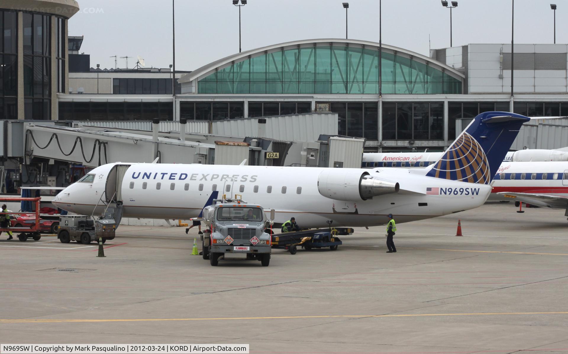 N969SW, 2003 Bombardier CRJ-200ER (CL-600-2B19) C/N 7876, CL-600-2B19