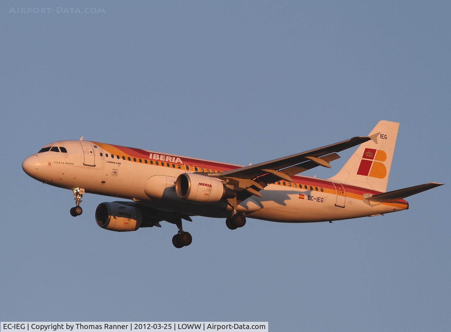 EC-IEG, 2001 Airbus A320-214 C/N 1674, Iberia Airbus A320