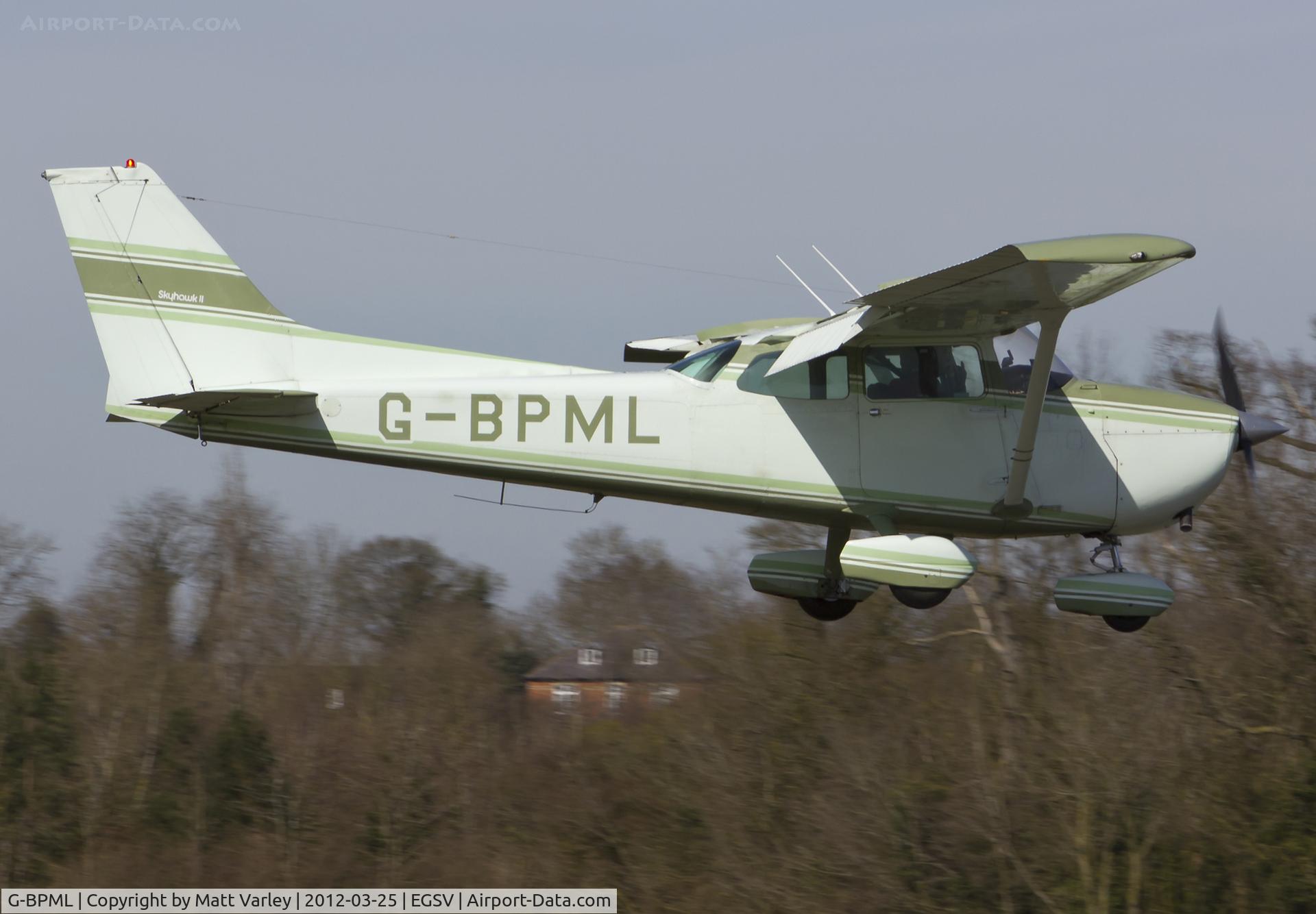G-BPML, 1976 Cessna 172M C/N 172-67102, Arrivng for the fly in.