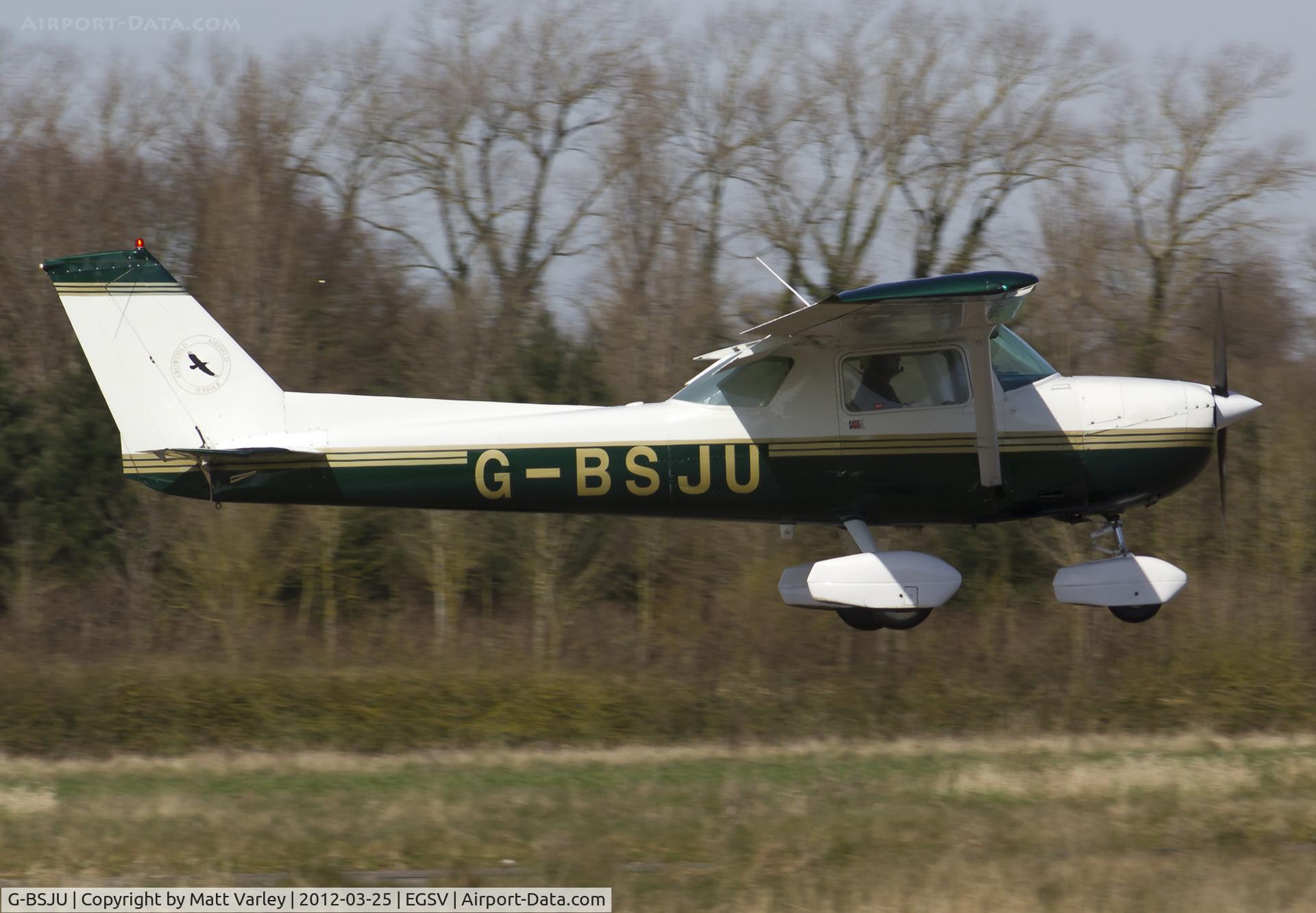 G-BSJU, 1974 Cessna 150M C/N 150-76430, Arrivng for the fly in.