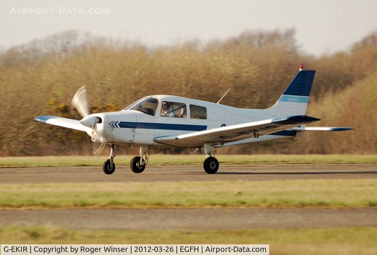 G-EKIR, 1989 Piper PA-28-161 Cadet C/N 28-41157, Departing Piper Cadet of Aeros Leasing.