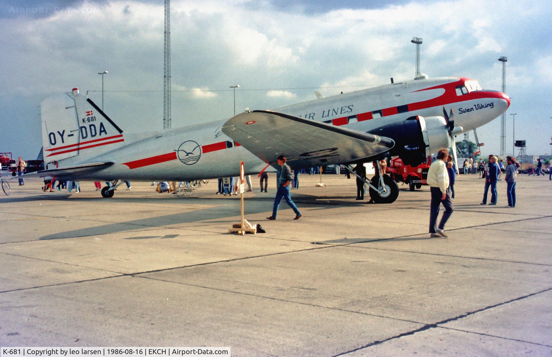 K-681, 1943 Douglas C-47A Dakota C/N 9664, K-681 painted in Danish AL c/s OY-DDA as false reg.SAS 40 th anniversary Copenhagen Kastrup 16.8.86