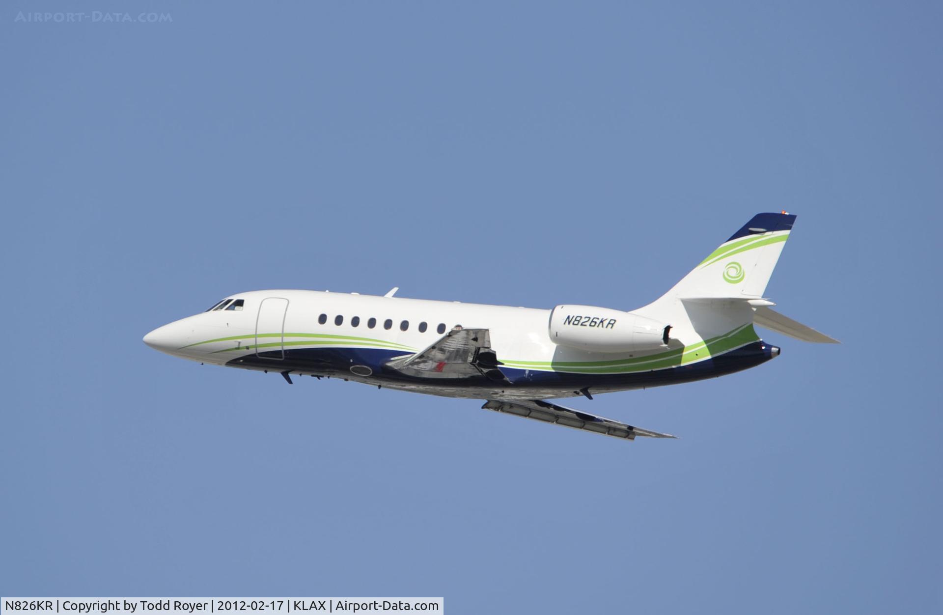 N826KR, 2002 Dassault Falcon 2000 C/N 182, Departing LAX on 25L