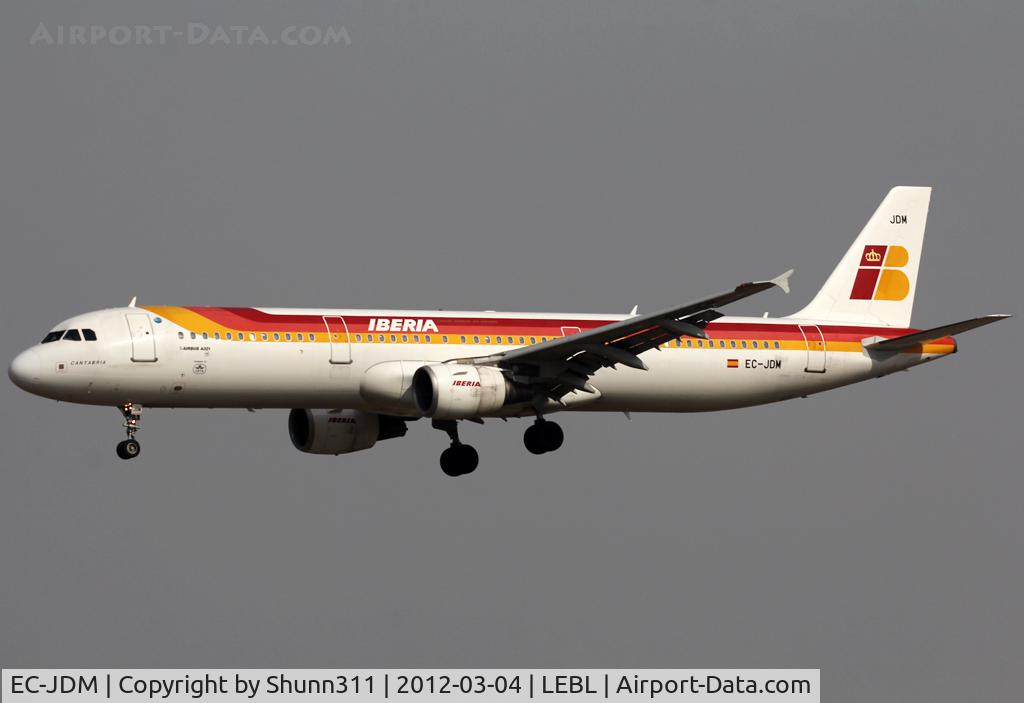 EC-JDM, 2004 Airbus A321-211 C/N 2357, Landing rwy 25R