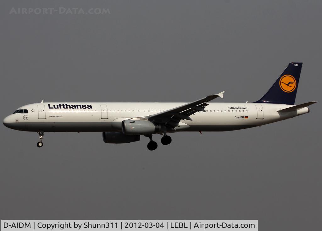 D-AIDM, 2011 Airbus A321-231 C/N 4916, Landing rwy 25R
