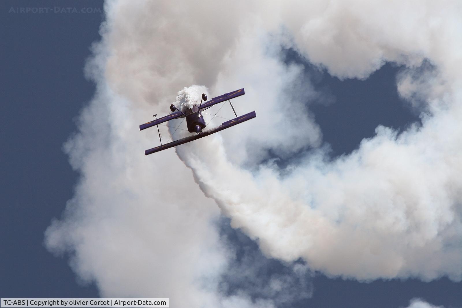 TC-ABS, Pitts S-2S Special C/N 2002, Performing at the Bex 2007 airshow