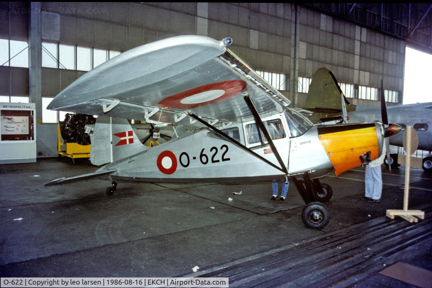 O-622, 1948 SAI KZ VII Laerke C/N 184, Copenhagen Kastrup 16.8.86