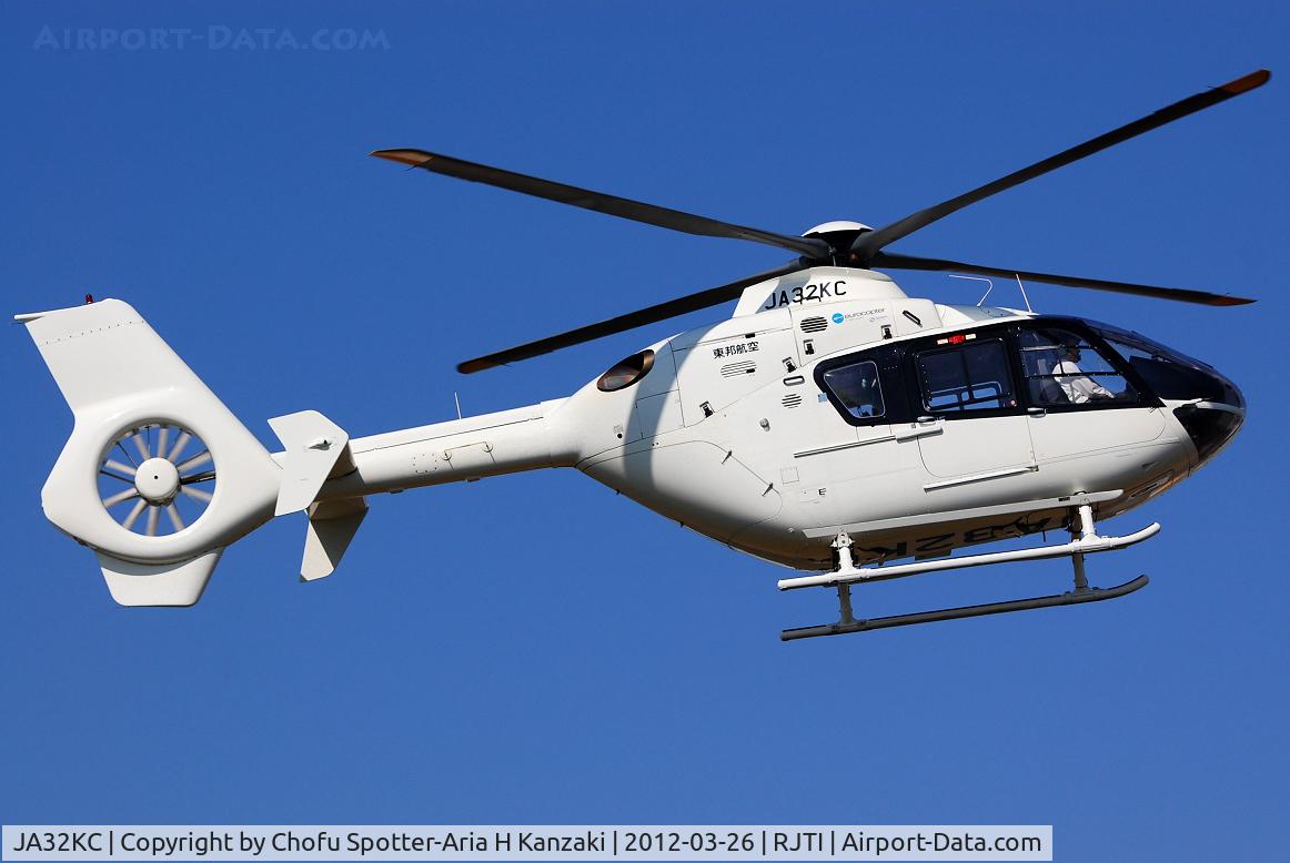 JA32KC, 2006 Eurocopter EC-135T-2 C/N 0468, NikonD200+TAMRON AF 200-500mm F/5-6.3 LD IF
