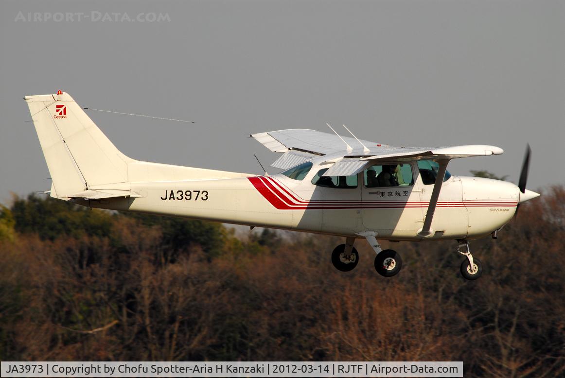 JA3973, 1986 Cessna 172P C/N 17276595, NikonD200+TAMRON AF 200-500mm F/5-6.3 LD IF