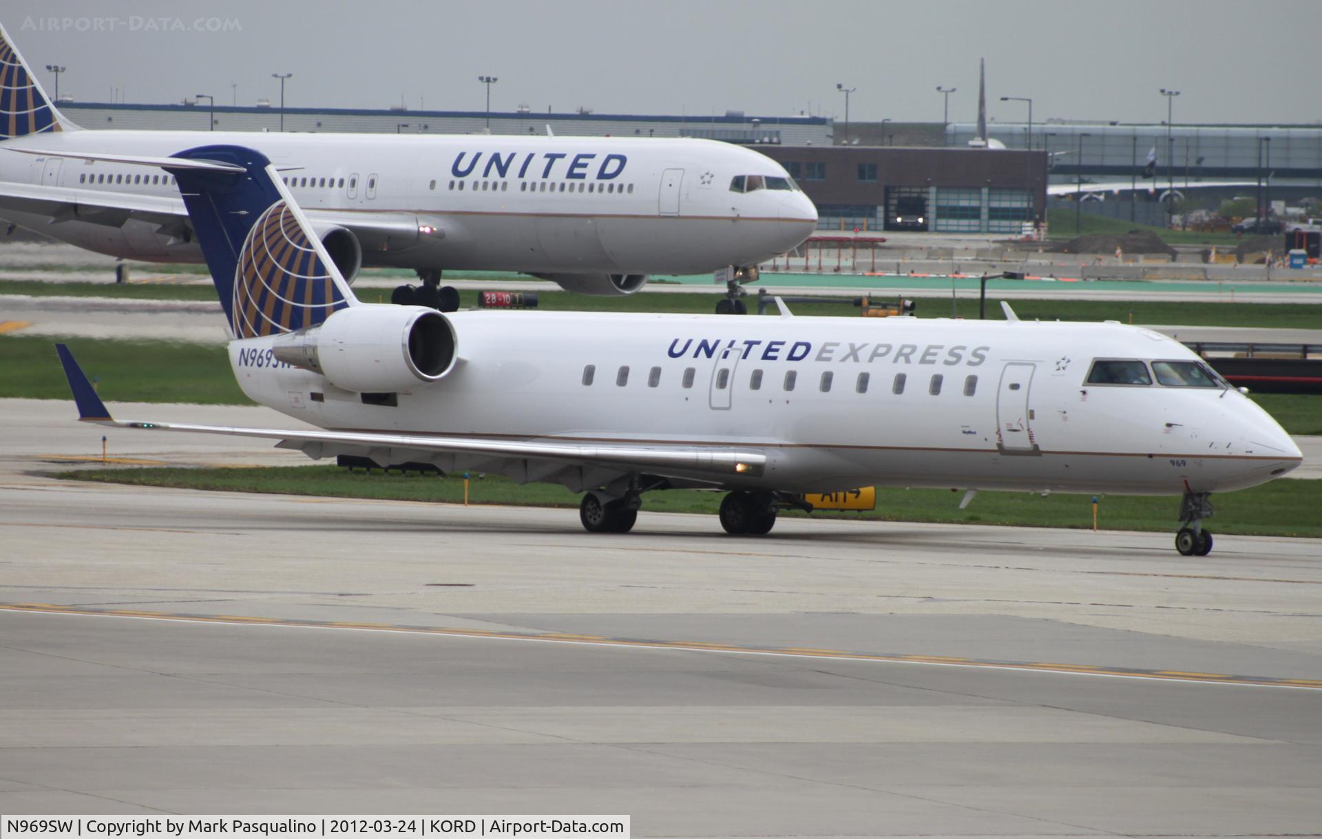 N969SW, 2003 Bombardier CRJ-200ER (CL-600-2B19) C/N 7876, CL-600-2B19