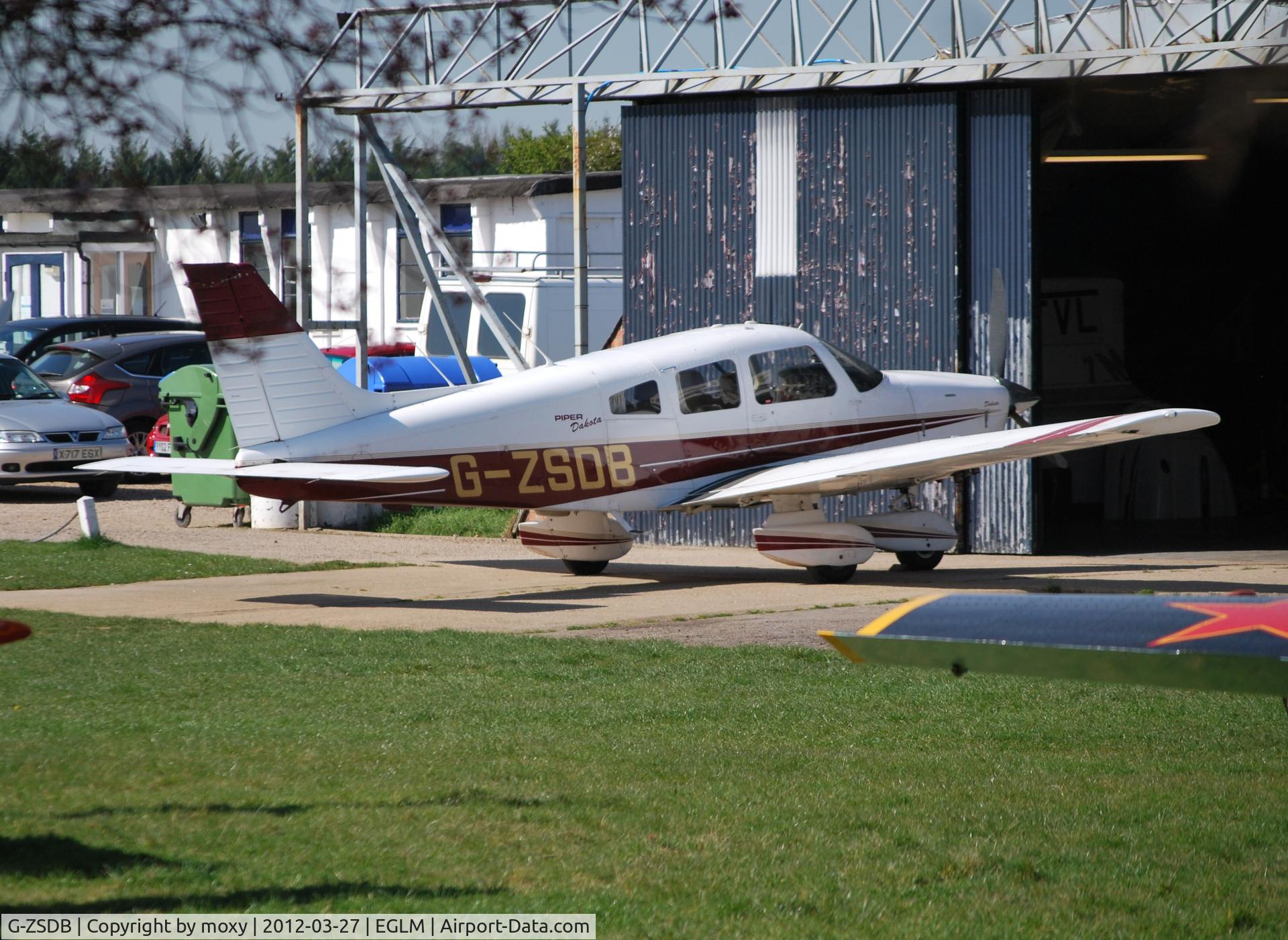 G-ZSDB, 1982 Piper PA-28-236 Dakota C/N 28-8211004, Piper Dakota at White Waltham