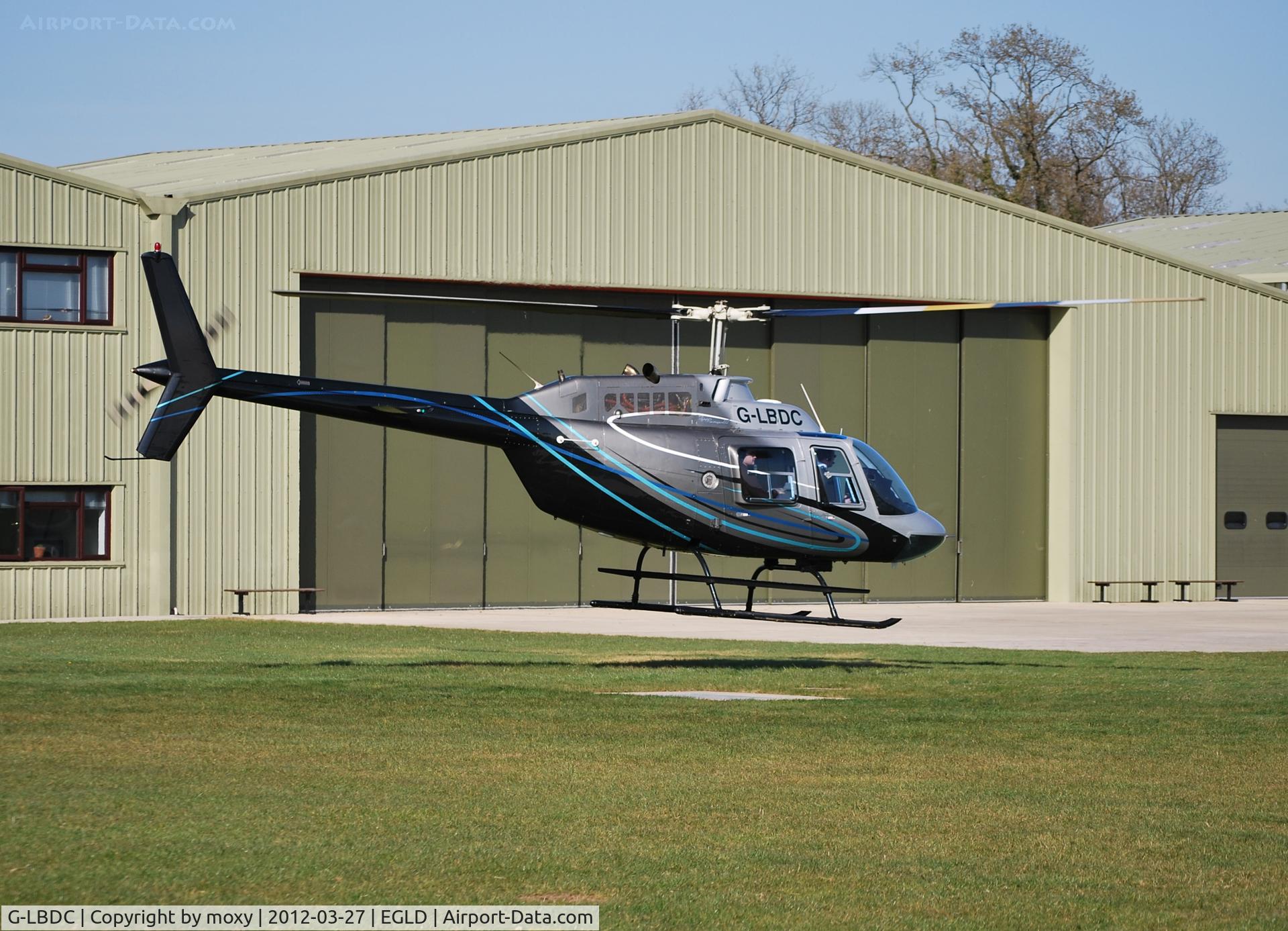 G-LBDC, 1984 Bell 206B JetRanger III C/N 3806, Bell JetRanger III departing Denham