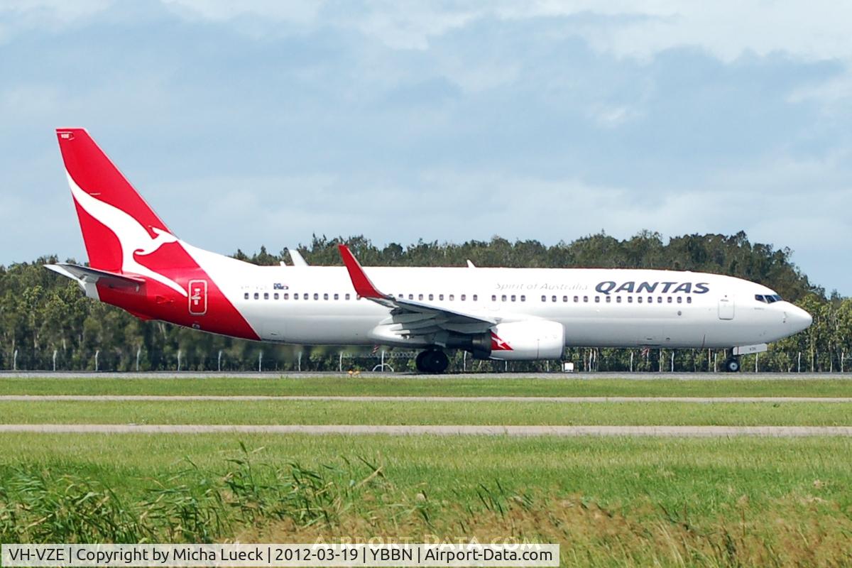 VH-VZE, 2008 Boeing 737-838 C/N 34199, At Brisbane