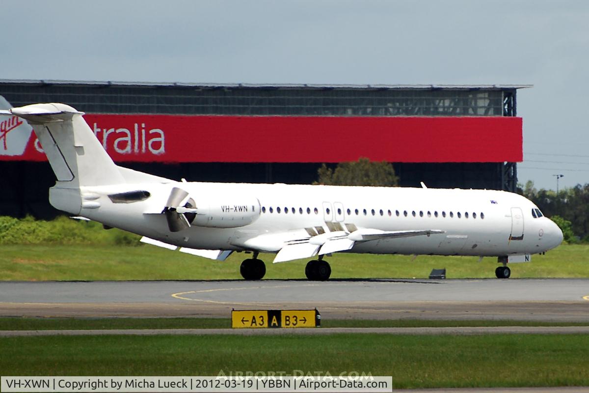 VH-XWN, 1989 Fokker 100 (F-28-0100) C/N 11278, At Brisbane