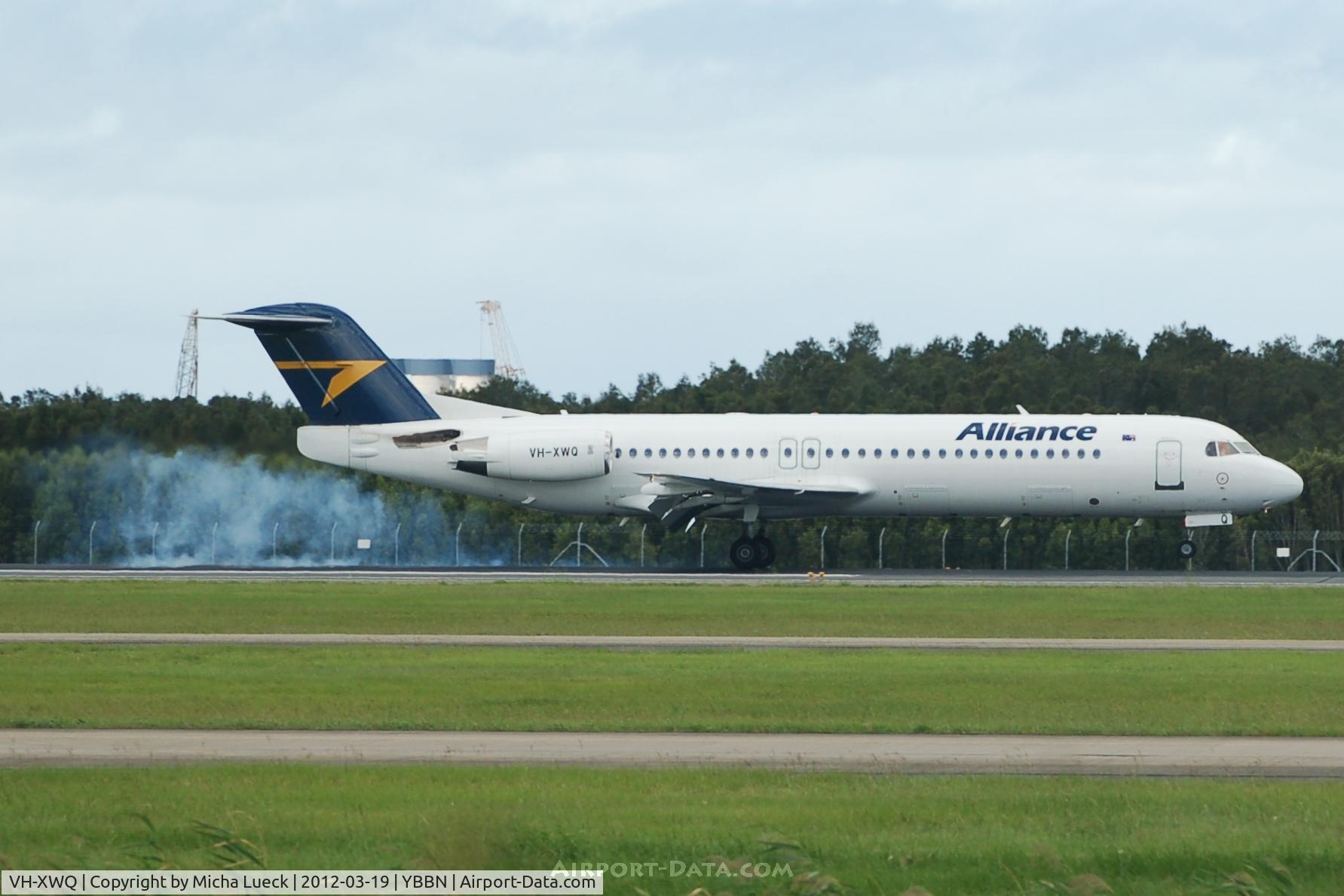 VH-XWQ, 1990 Fokker 100 (F-28-0100) C/N 11300, At Brisbane