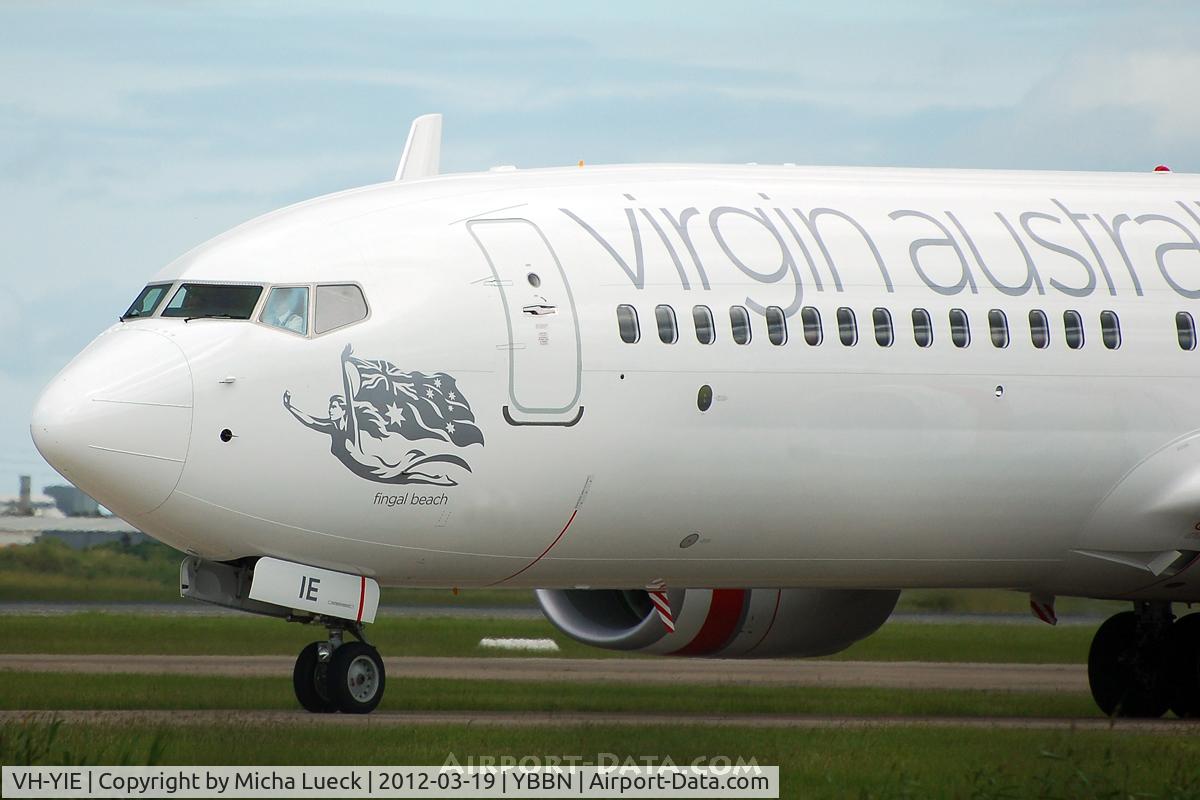 VH-YIE, 2011 Boeing 737-8FE C/N 38708, At Brisbane