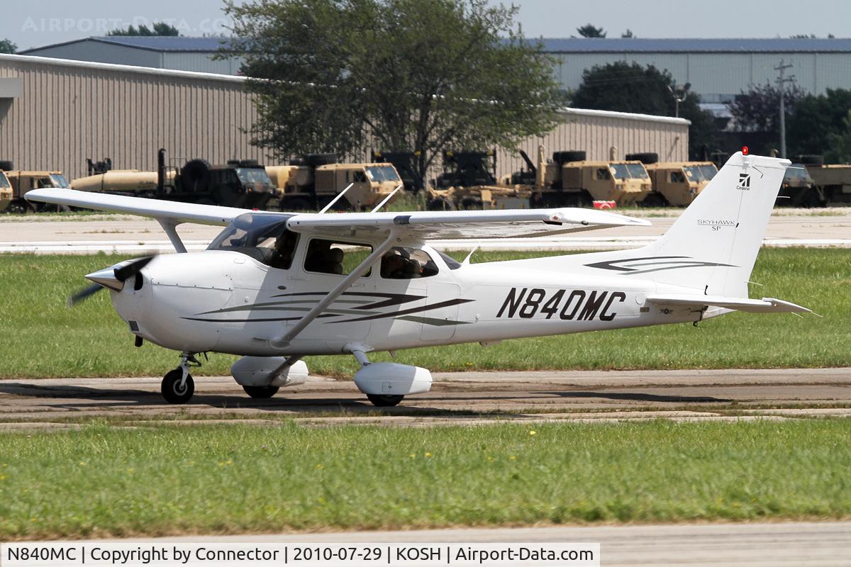 N840MC, 2007 Cessna 172S C/N 172S10440, EAA Airventure 2010.