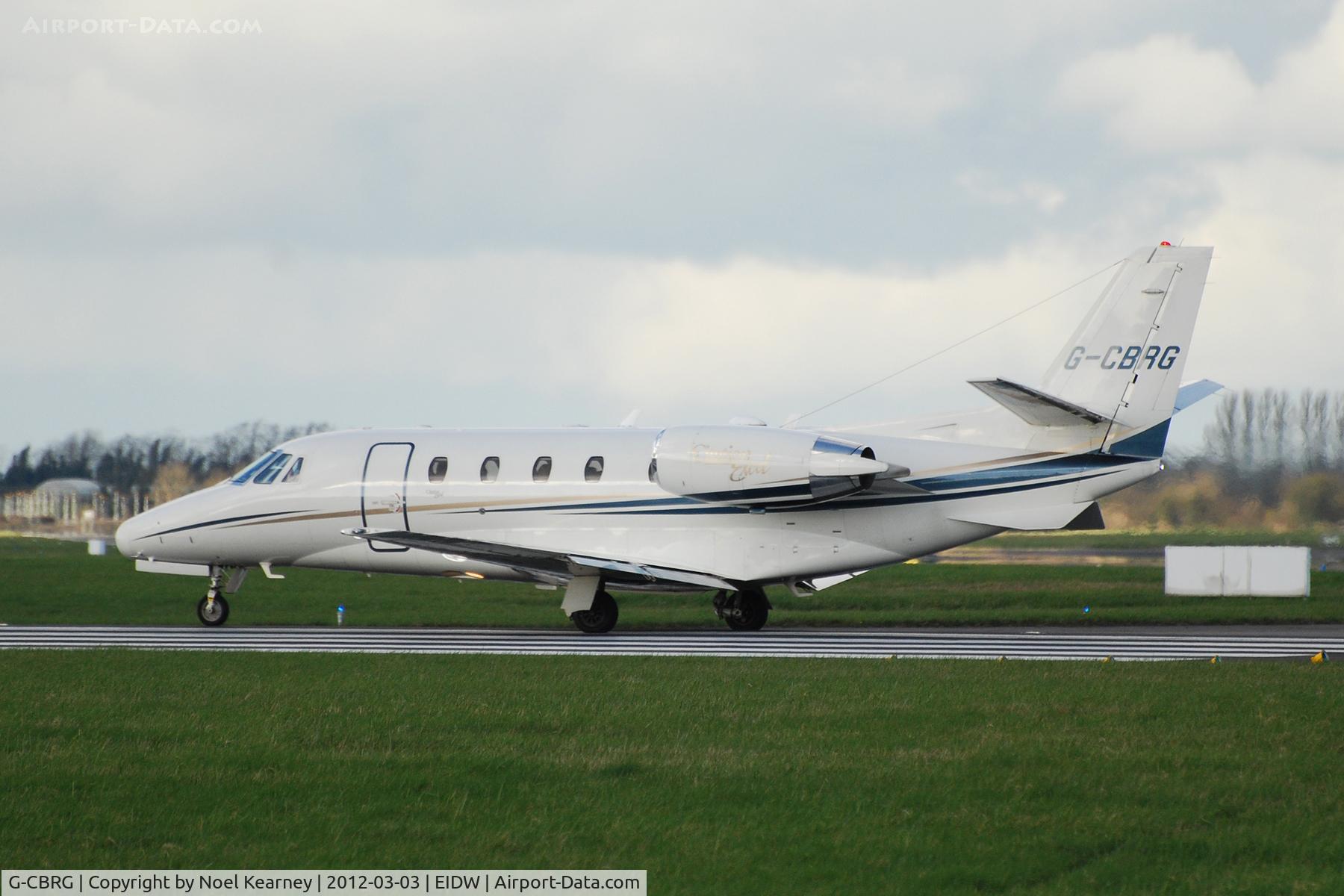 G-CBRG, 2002 Cessna 560 Citation Excel C/N 560-5266, Departing off Rwy 28 at Dublin.