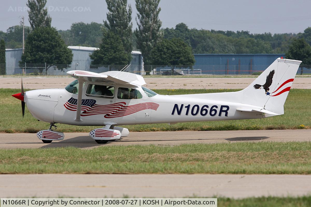 N1066R, 1974 Cessna 172M C/N 17263020, EAA Airventure 2008.