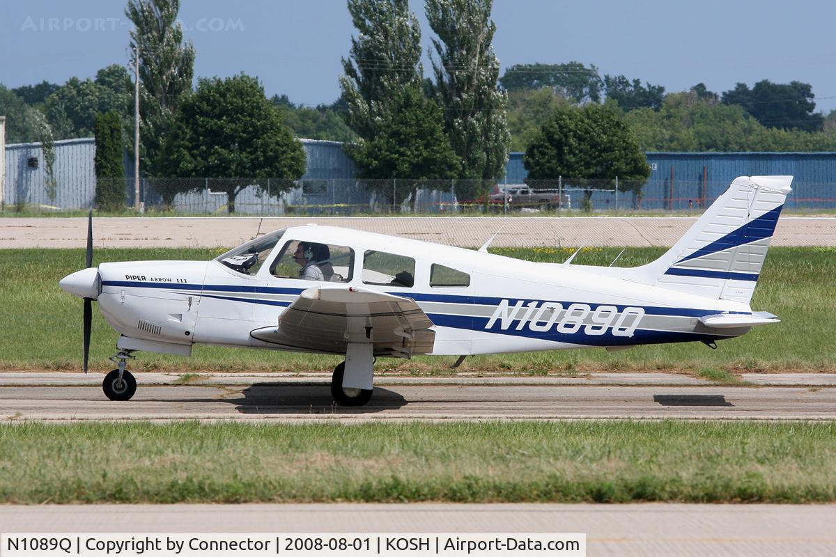 N1089Q, 1977 Piper PA-28R-201 Cherokee Arrow III C/N 28R-7737026, EAA Airventure 2008.