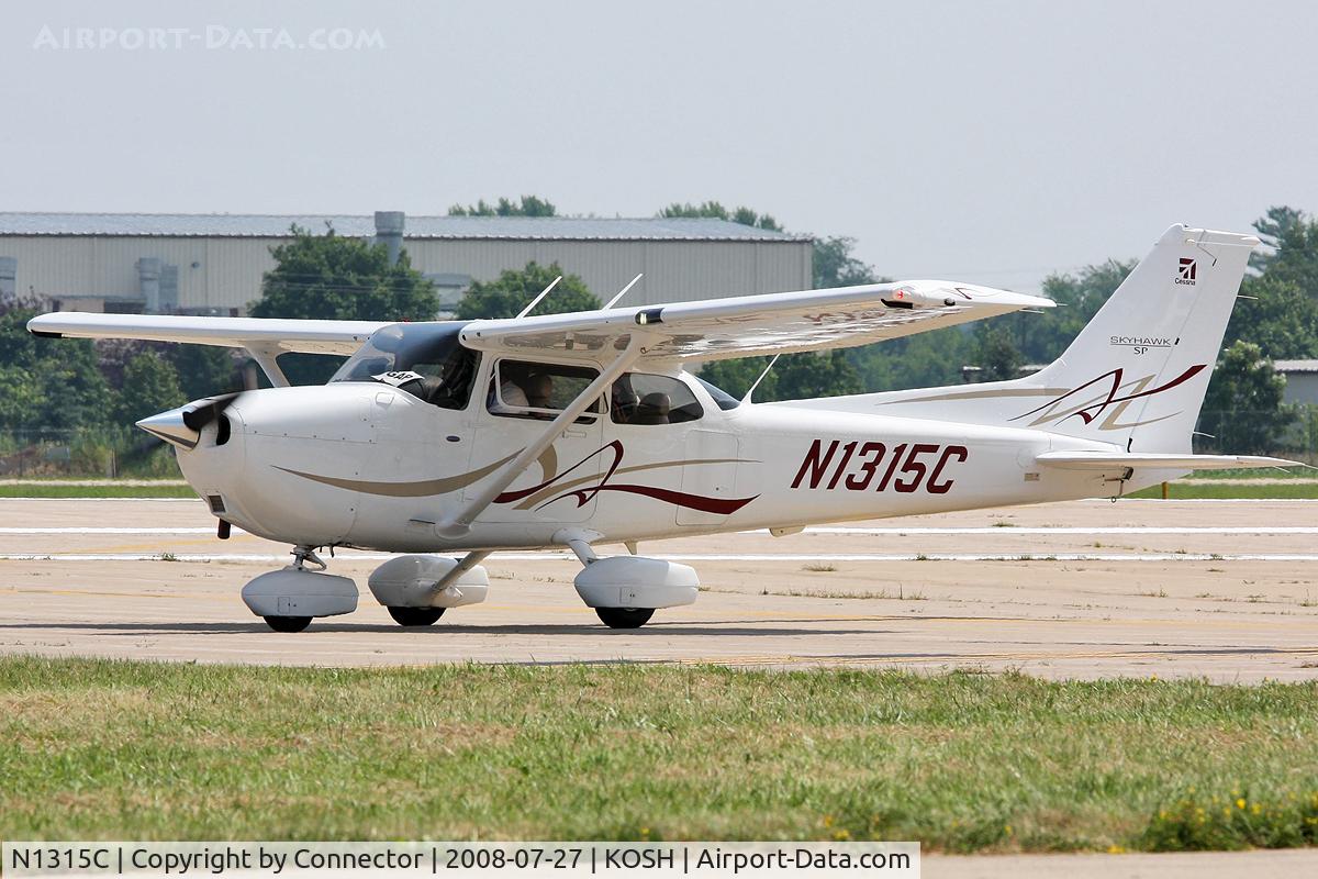 N1315C, 2008 Cessna 172S C/N 172S10656, EAA Airventure 2008.