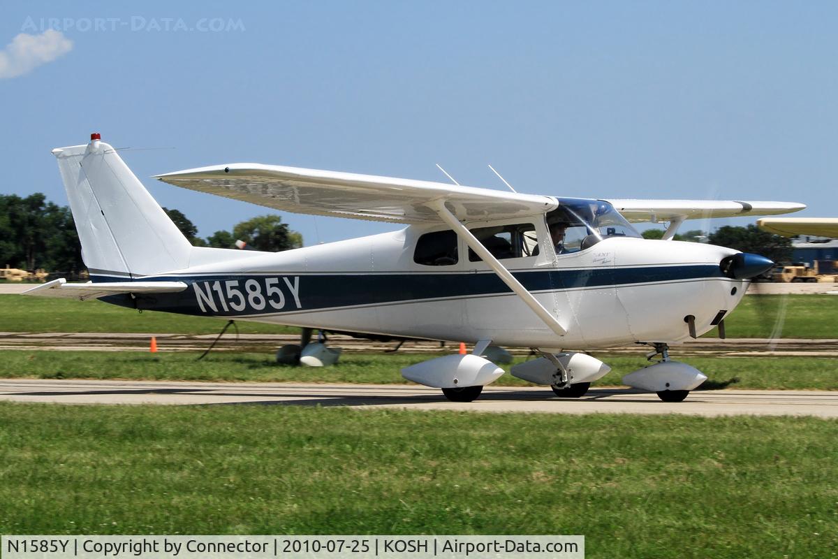 N1585Y, 1962 Cessna 172C C/N 17249285, EAA Airventure 2010.
