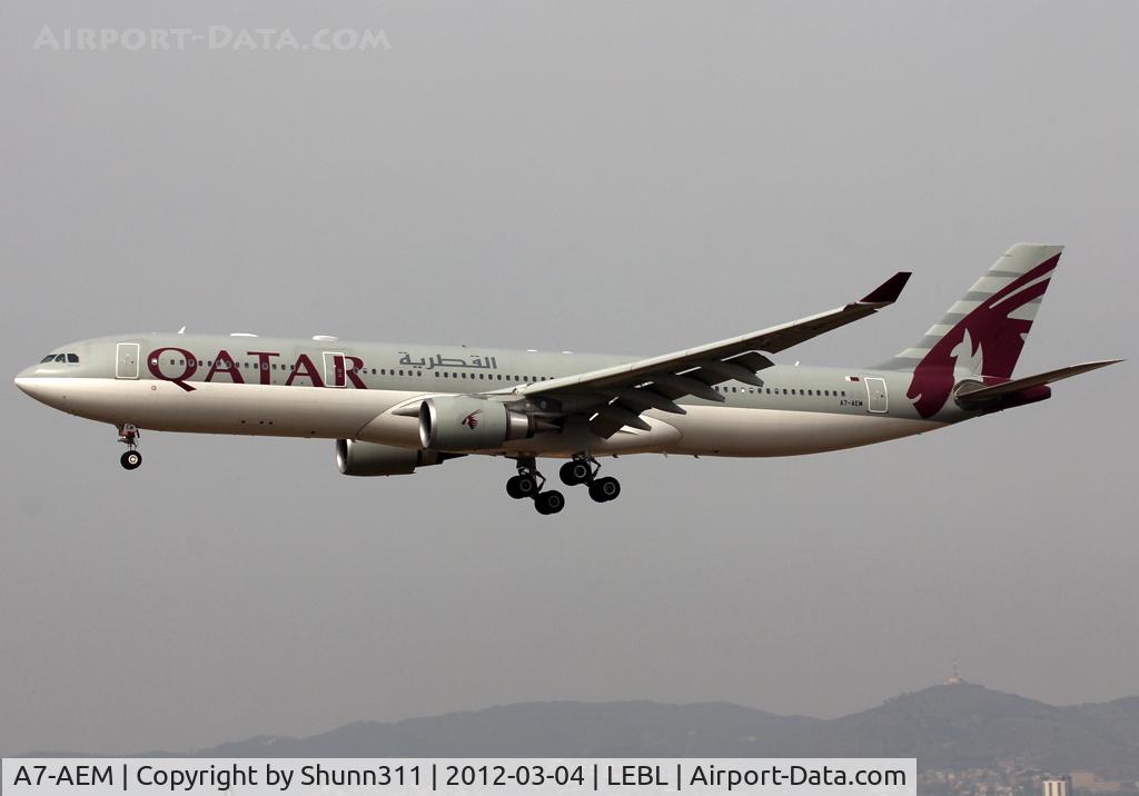 A7-AEM, 2007 Airbus A330-302 C/N 893, Landing rwy 25R
