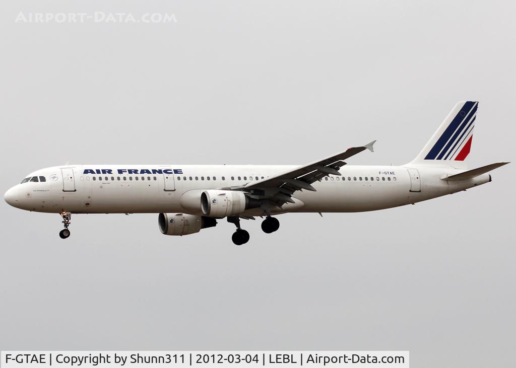 F-GTAE, 1998 Airbus A321-211 C/N 0796, Landing rwy 25R