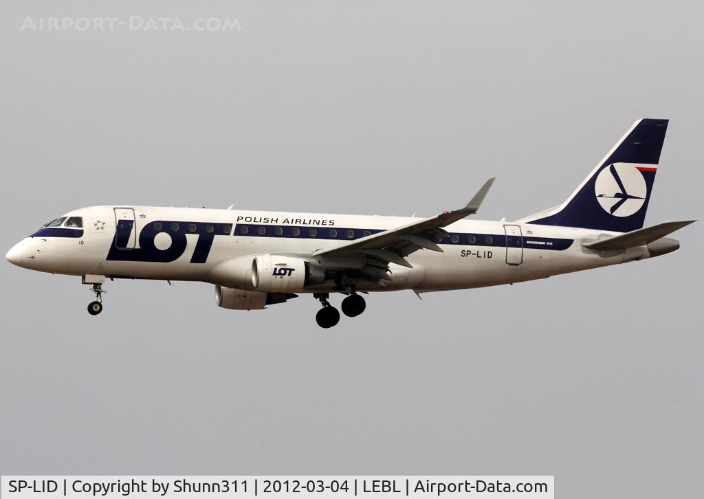 SP-LID, 2006 Embraer 175LR (ERJ-170-200LR) C/N 17000136, Landing rwy 25R