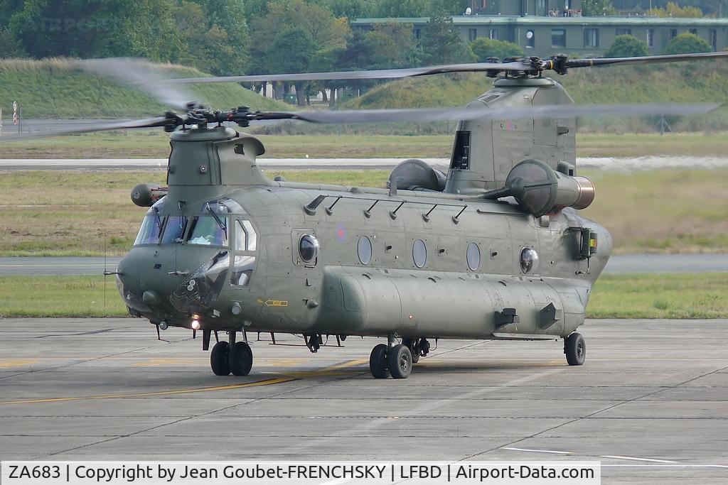ZA683, Boeing Vertol Chinook HC.4 C/N MA014/M7031, UK - Air Force