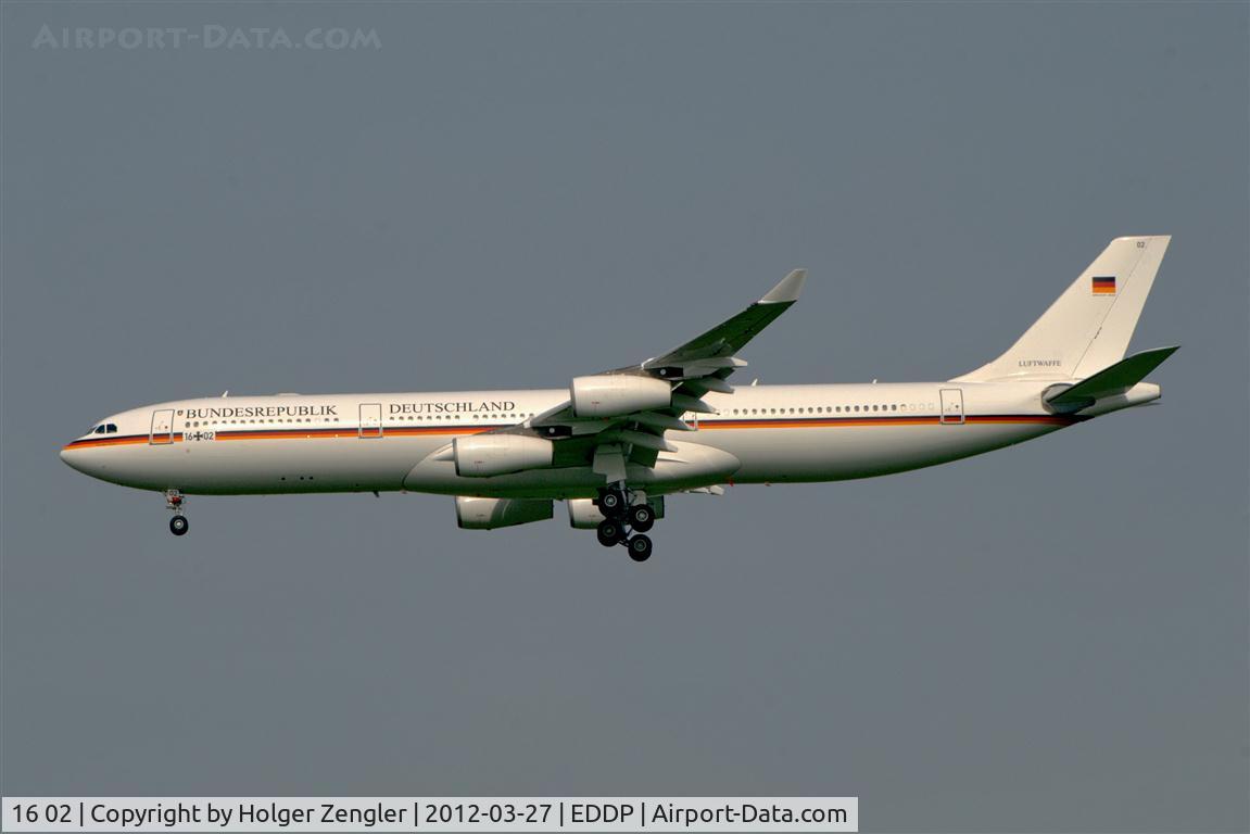 16 02, 2000 Airbus A340-313X C/N 355, 